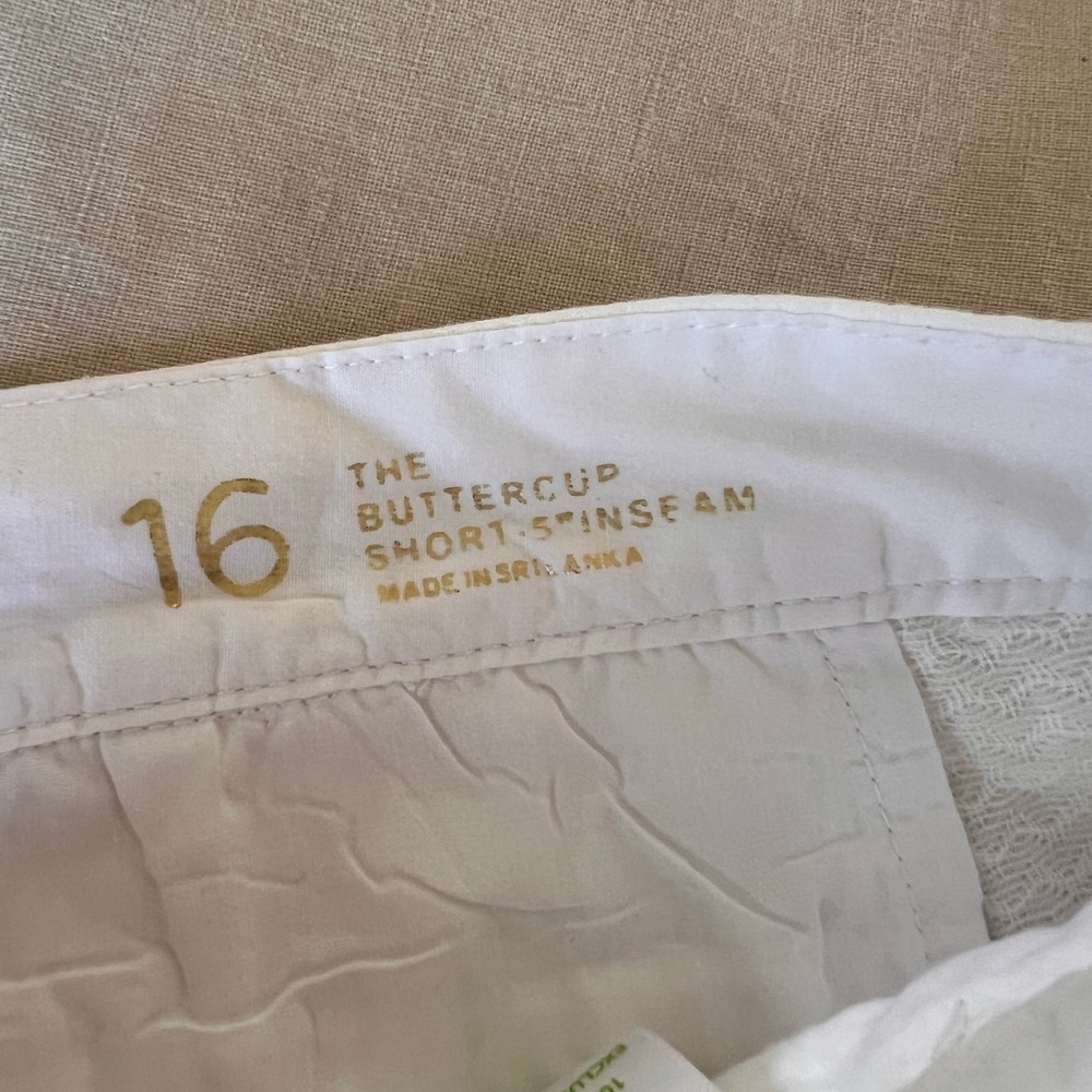 LILY PULITZER BUTTERCUP SCALLOPED 5” INSEAM 100% COTTON WAVE JACQUARD SHORTS EUC - Picture 8 of 9